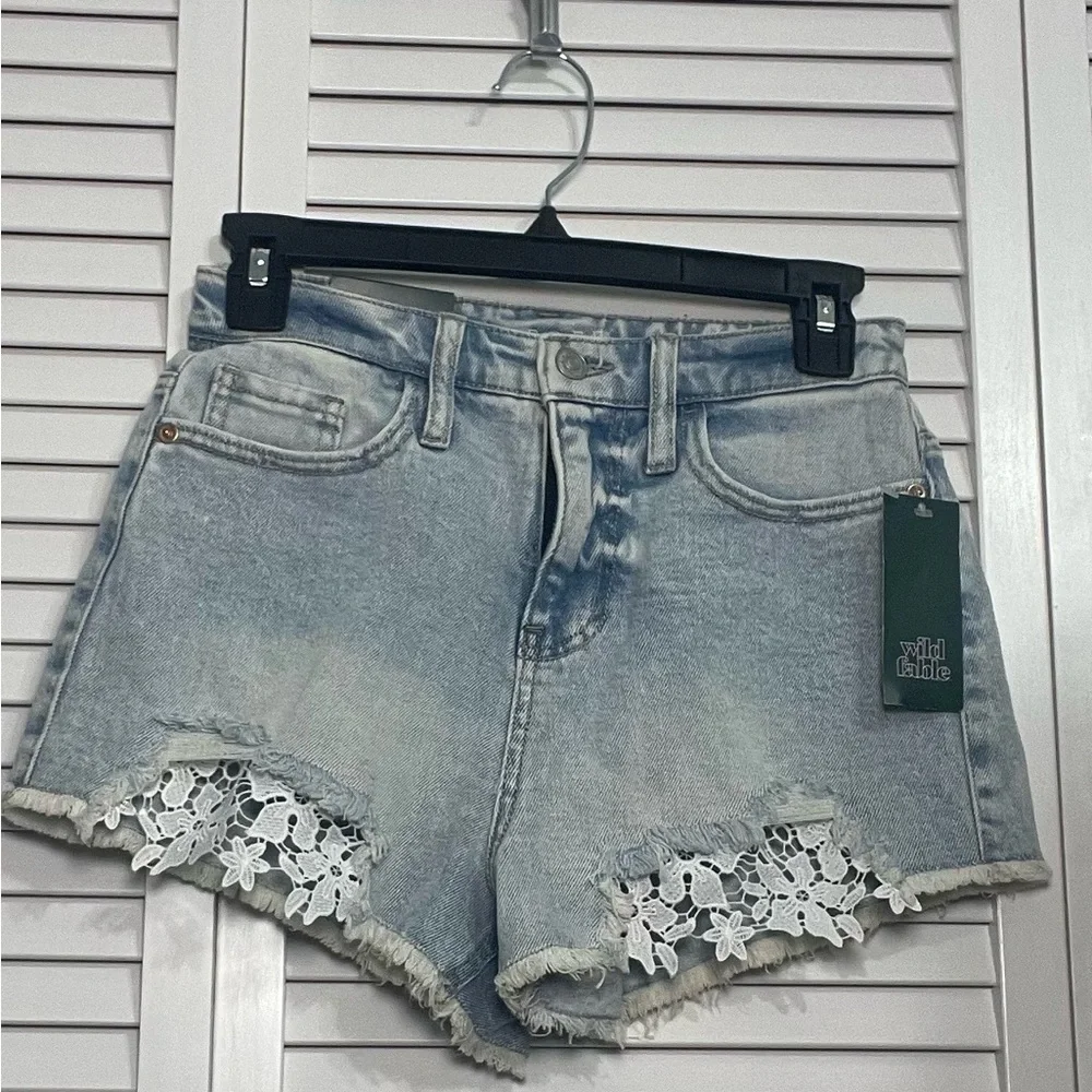 NWT Wild Fable Women's Blue Denim Shorts with Lace Trim High Rise Size 2